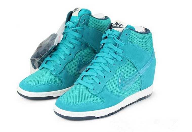 Nike Dunk Sky Hi en stock magasins en ligne chaussures nike dunk france